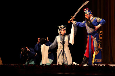 京剧铡美案,是一出经典剧目,由天津京剧院演出。拍摄地点,梅兰芳大剧院。 - 京剧铡美案,是一出经典剧目,由天津京剧院演出。拍摄地点,梅兰芳大剧院。 - hhs8010
